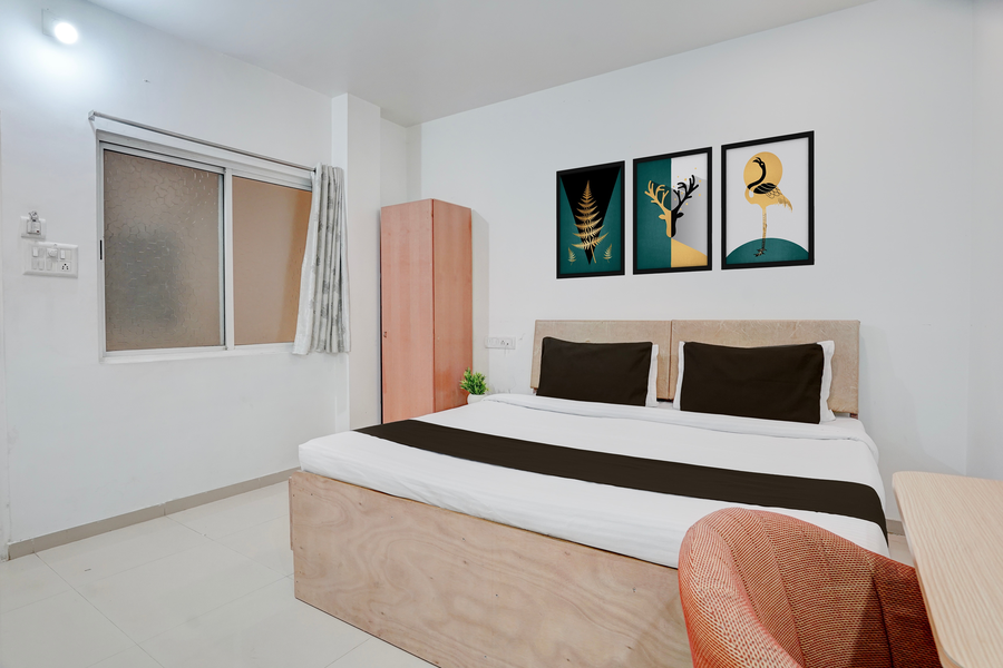 collection o vadodara airport formerly milan party hall