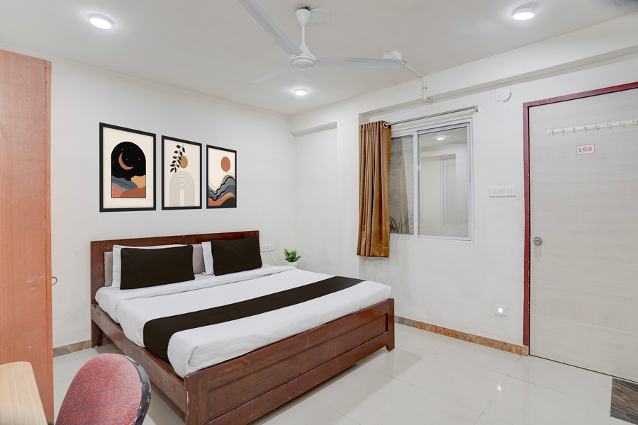 collection o vadodara airport formerly milan party hall