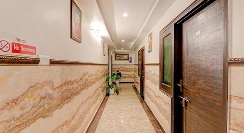 Hotel The Villa By Mng Rooms,120, 190, Laxmi Ratan Colony, Lajpat Nagar, Shastri Nagar, Kanpur, Uttar Pradesh 208005,2 star