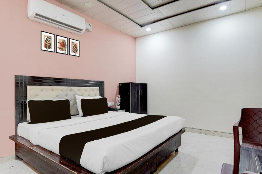 Super Hotel O Zirakpur City Court Complex Formerly The Platinum,Kalka>>Chandigarh,3 star