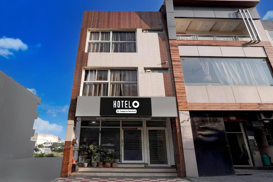 super hotel o zirakpur city court complex formerly the platinum