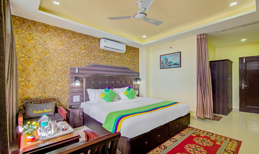 treebo roshan house with valley view