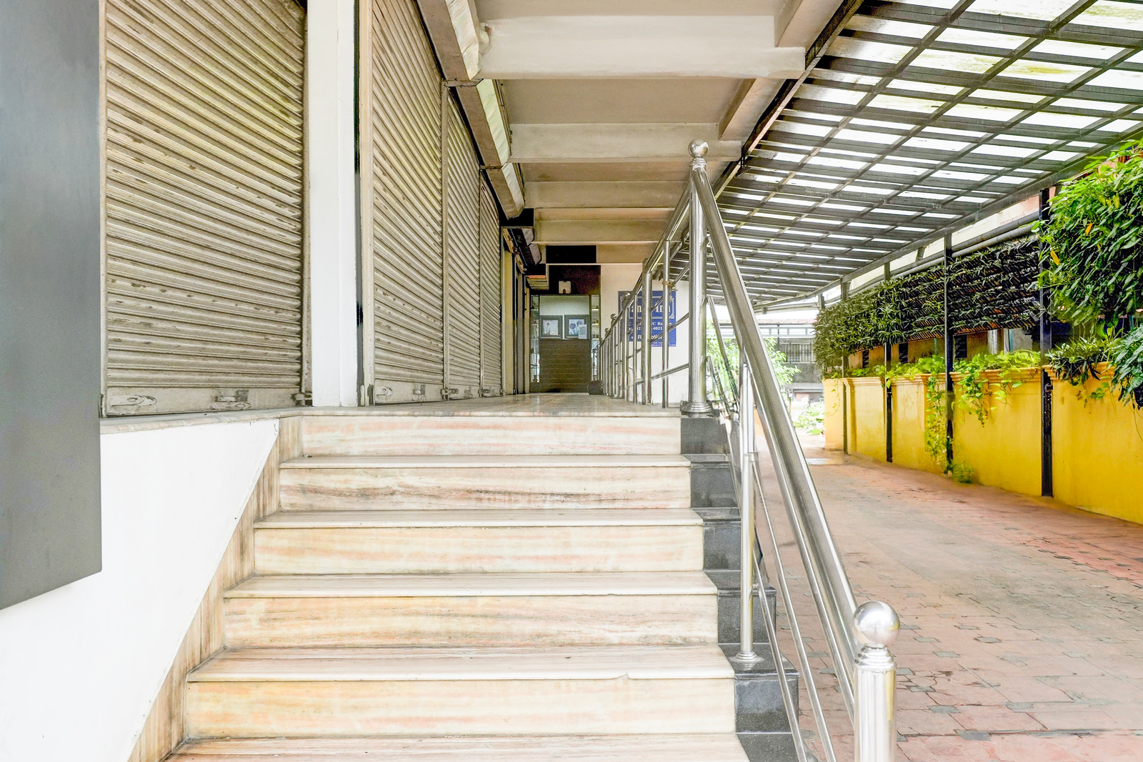 Collection O Mg Road,ERNAKULAM SOUTH,3 star