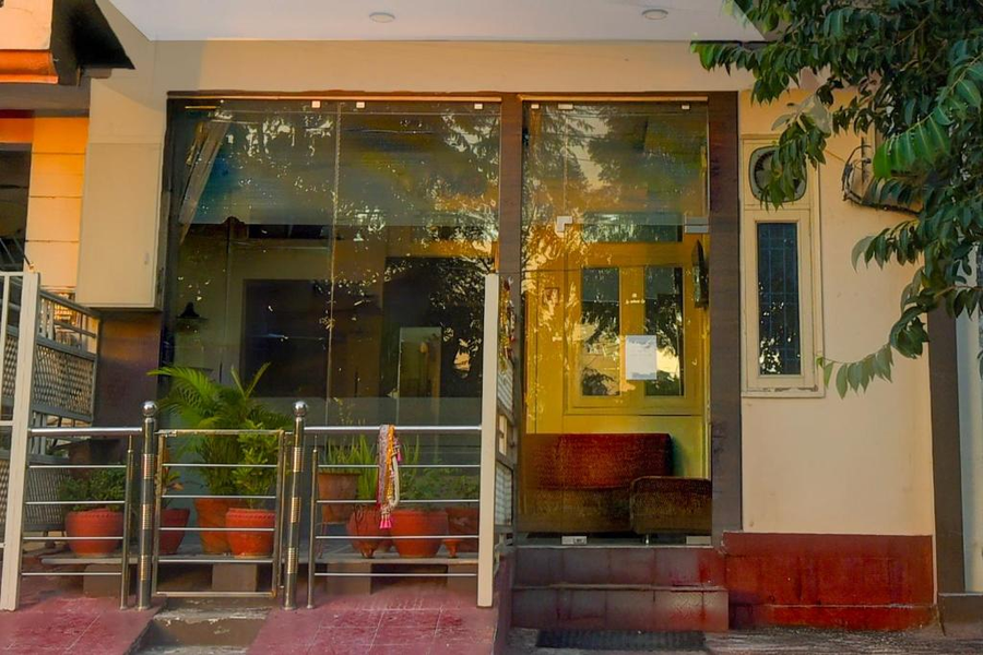 Super Hotel O Sector 16 Jaipur Formerly Aishwarya Inn,Jhalana Doongri>>Jaipur,3 star