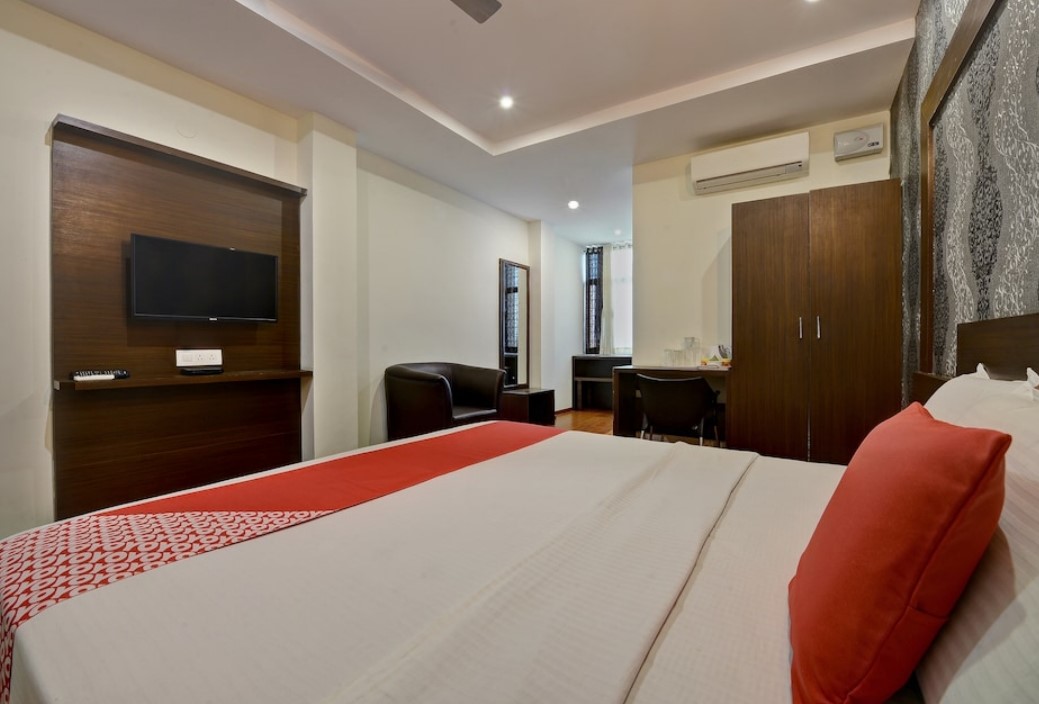 hotel samanvi international