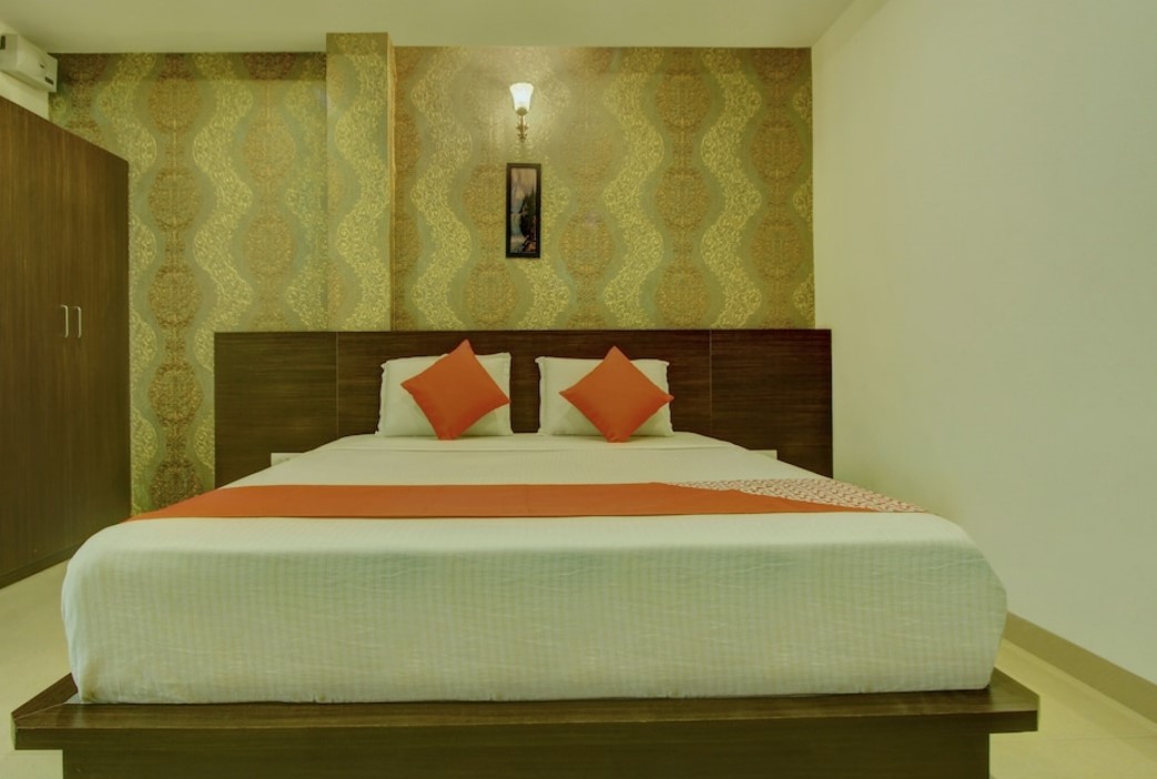 hotel samanvi international