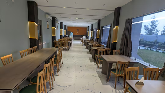 Parth King Beach Resort,Mandarmani,3 star