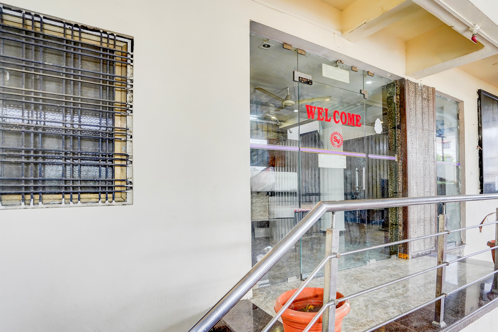 Super Hotel O Shirdi Sai Baba Temple Formerly Sai Viranjan,Shirdi>>Ahmednagar,3 star