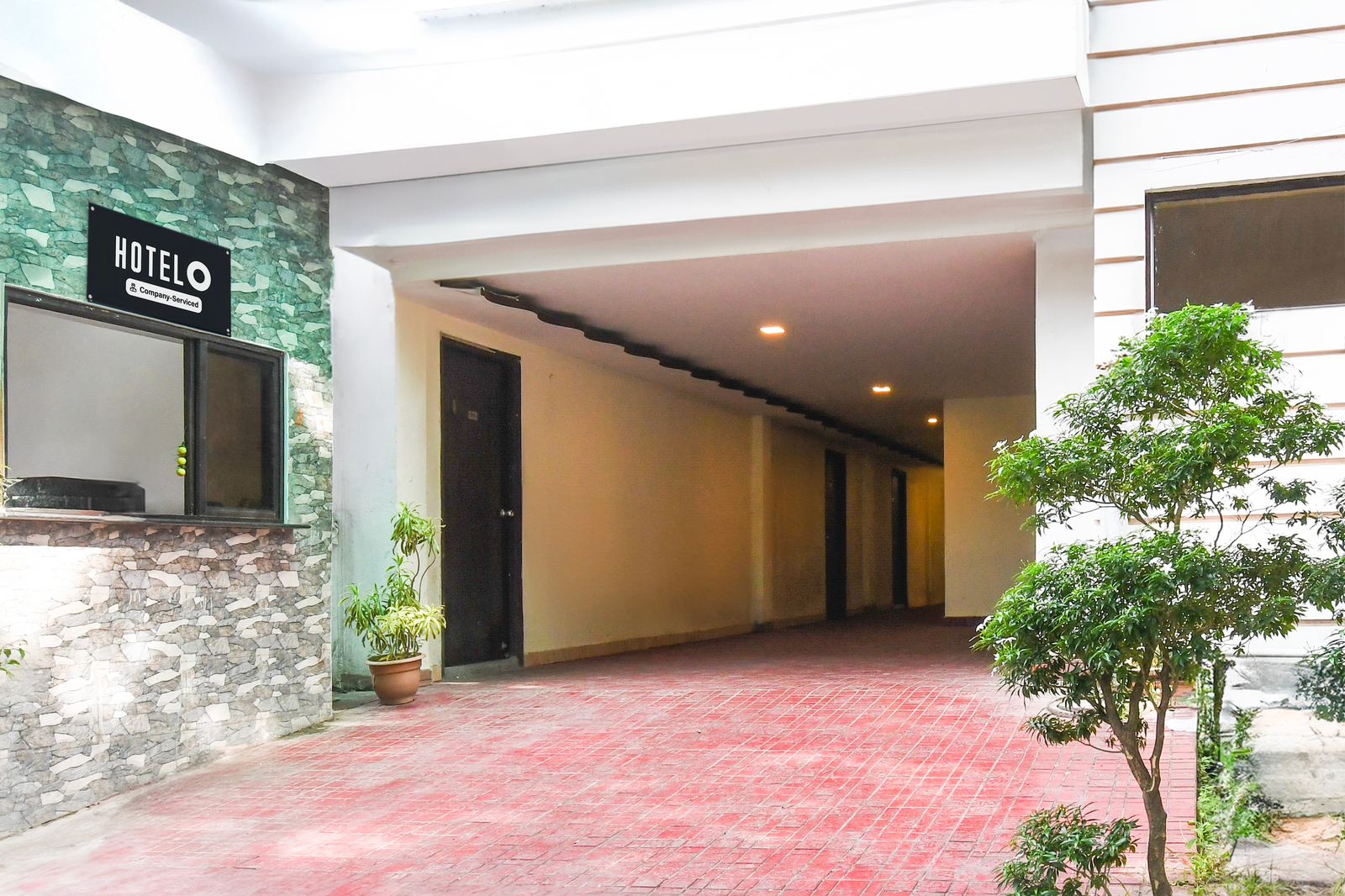 Super Hotel O New Alipore,Alipore,3 star