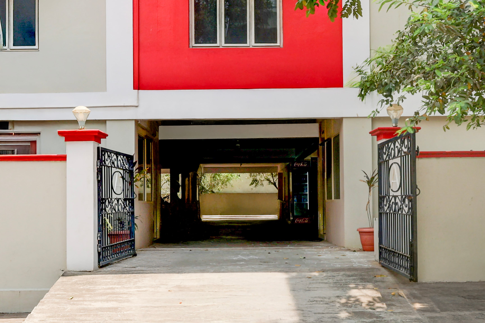 Super Collection O Bhanugudi Junction Kakinada Formerly Stay Inn Luxury,Maher Nagar Opposite GPT College Main Gate Kakinada 533003,3 star