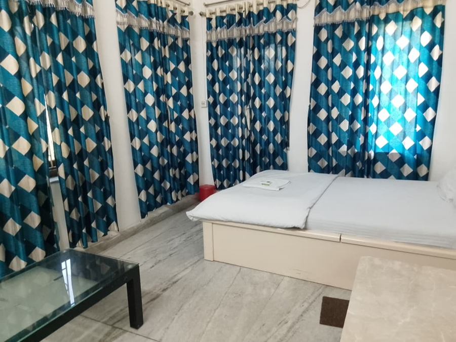 hotel raviz inn