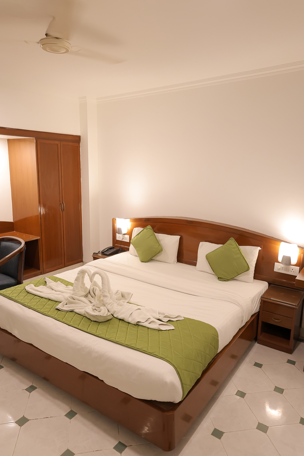 myriad tekarees inn