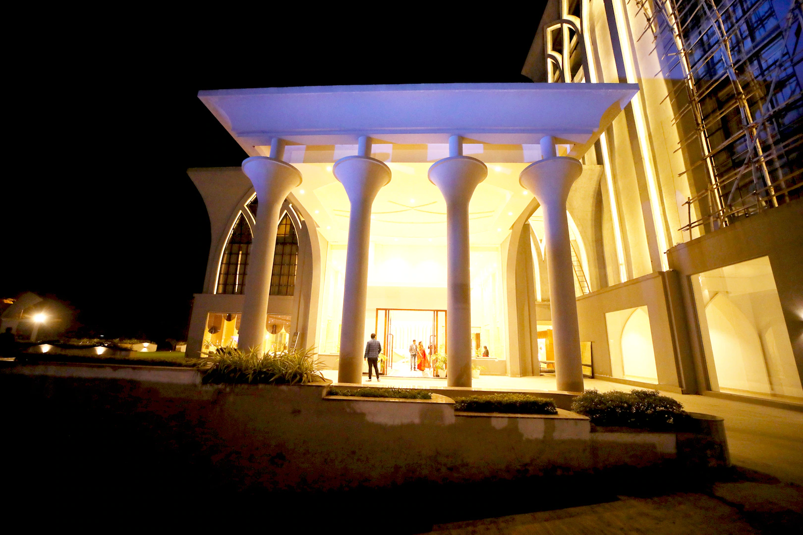Hotel Royal Orbit,Narayanpur,4 star