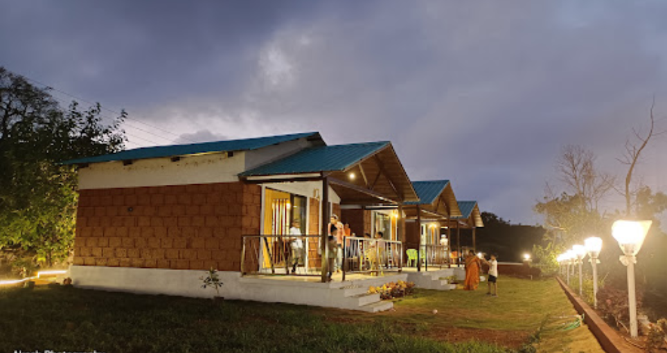 Royal Stone Resort,Panchgani, Mahabaleshwar,3 star