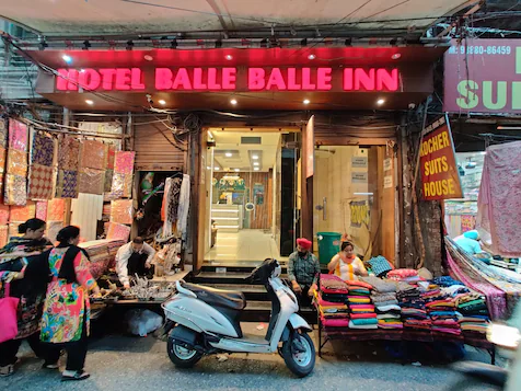 Balle Balle Inn By Next Level Hotels,Near Golden Temple,2 star