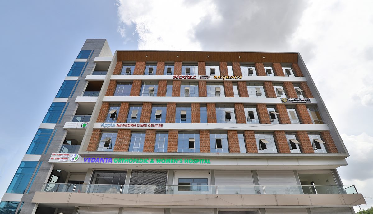 Hotel Sr Regency,Nadiad>>Anand,3 star