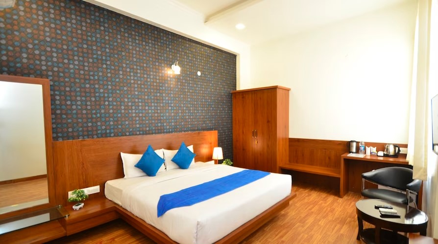 hotel sapphire world