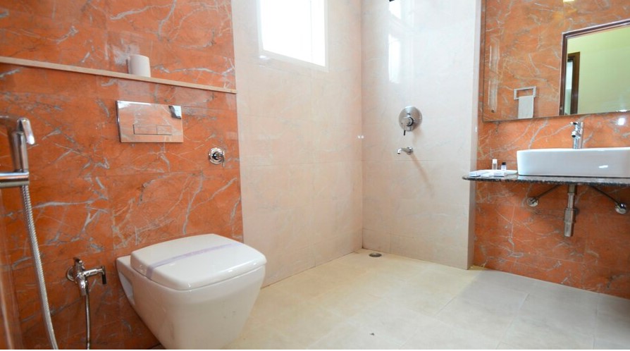 hotel sapphire world