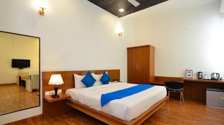 hotel sapphire world