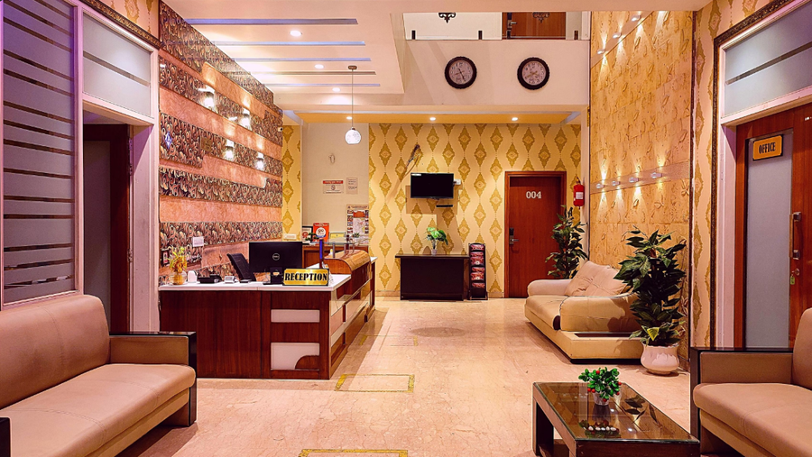 hotel sapphire world