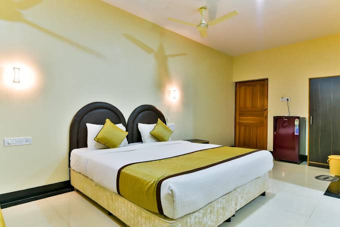 baga fantacia beach inn