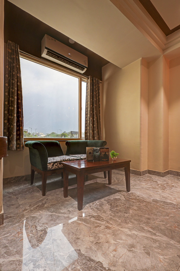 lavanya hotel near alipur delhi