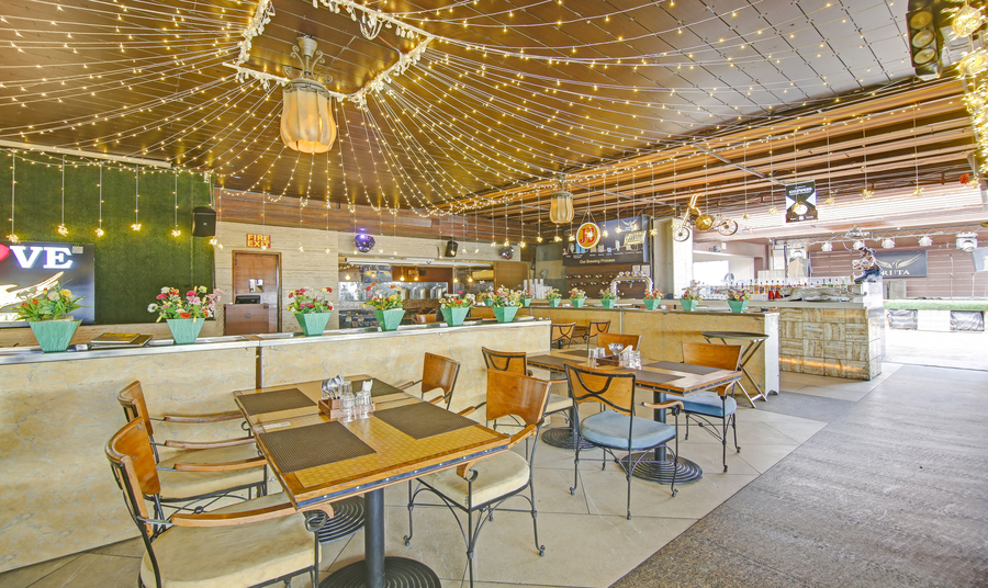 Treebo Premium Arista,Sco-1040A-1044 New Sunny Enclave, Opposite, N Country Mall Rd, Sector 125, Sahibzada Ajit Singh Nagar, Punjab,3 star