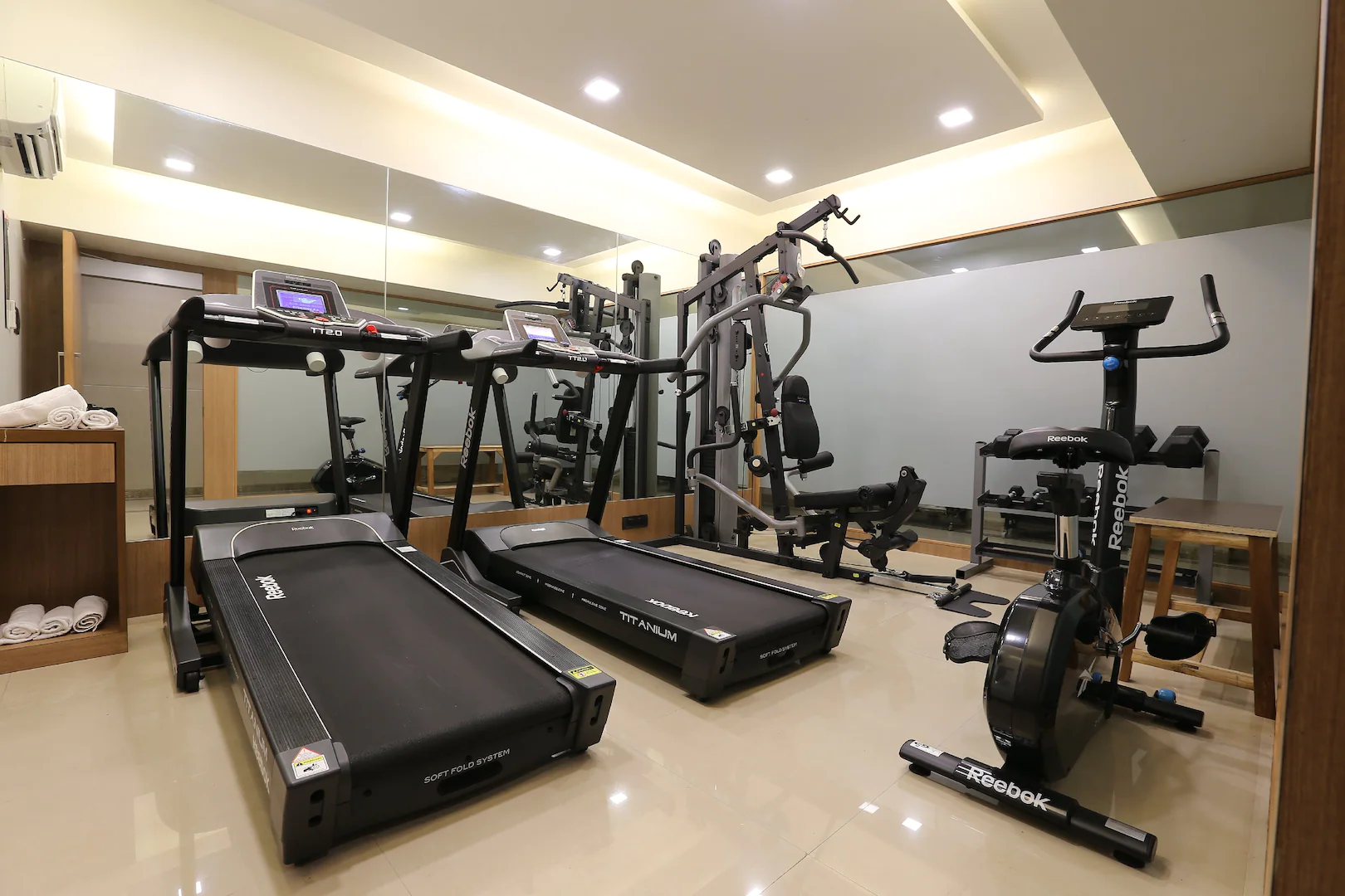 Hotel Silver Inn,Andheri,3 star