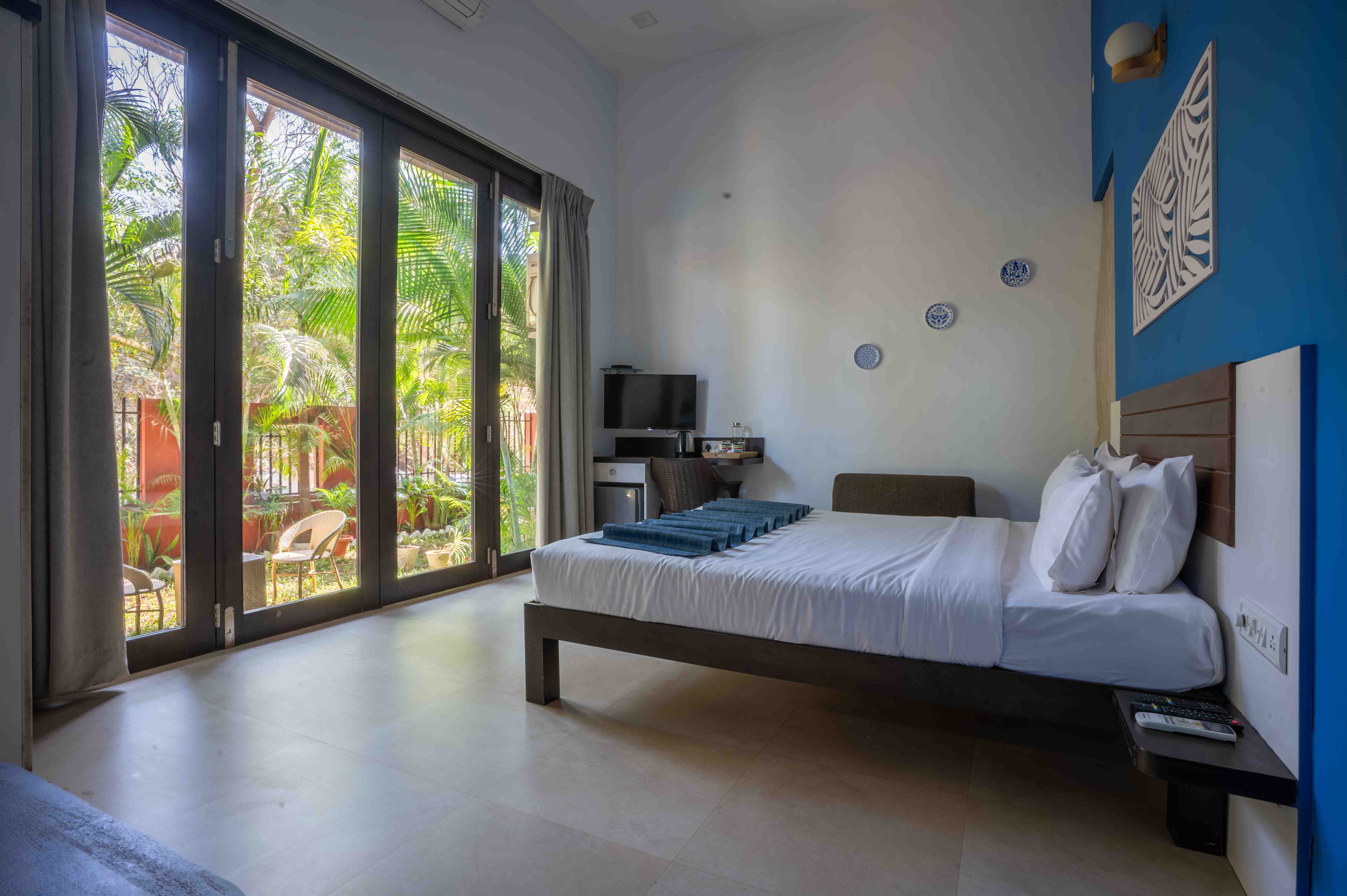 foxoso sonnet anjuna goa