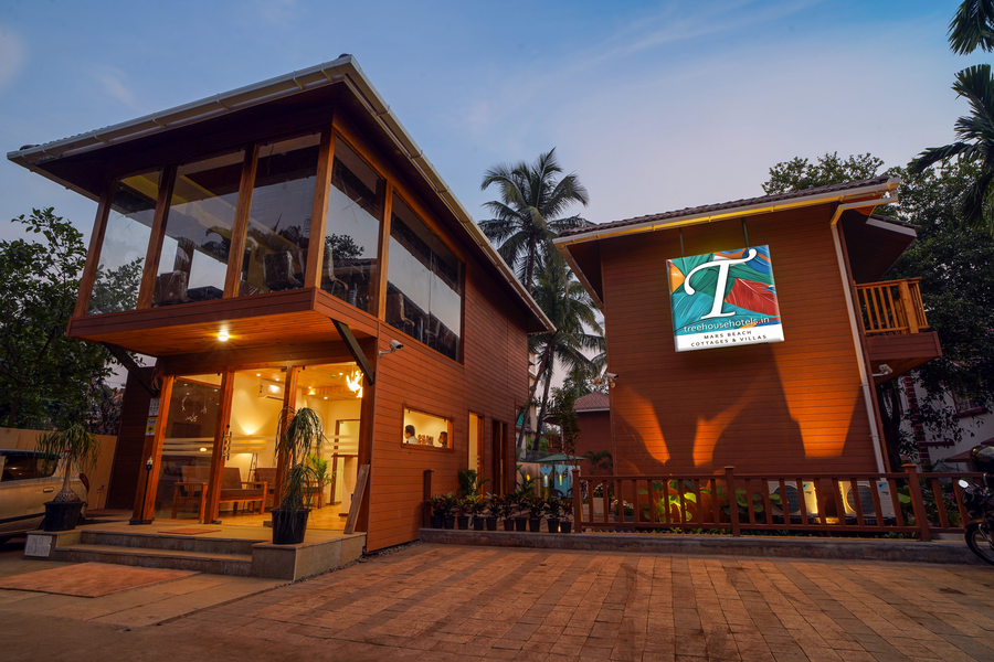 treehouse mars beach cottages