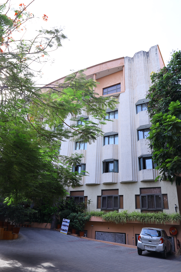 Hotel Surguru,Puducherry>>Pondicherry,3 star
