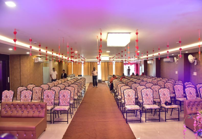 The Arcas Hotel,Gomti Nagar,3 star