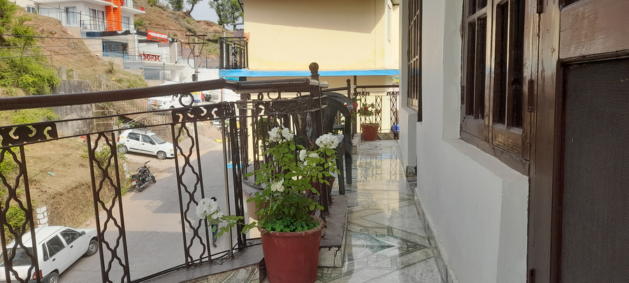 hotel snow crest inn