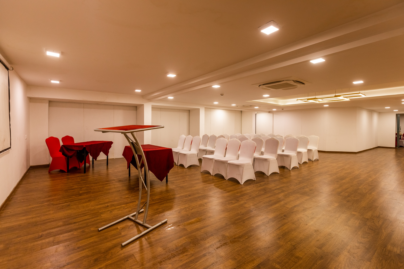 Clubhouse Nami Residency, Ahmedabad,Near Nehru Bridge,3 star