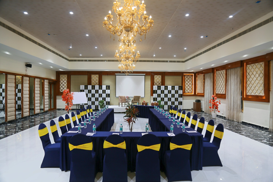 Hotel Hyderabad Grand,Airport Zone, Shamshabad,3 star