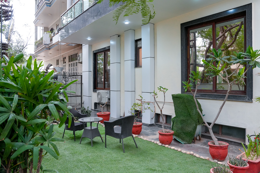 Yuhi Suites,Sector 45,3 star