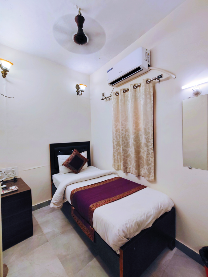hotel shanti inn