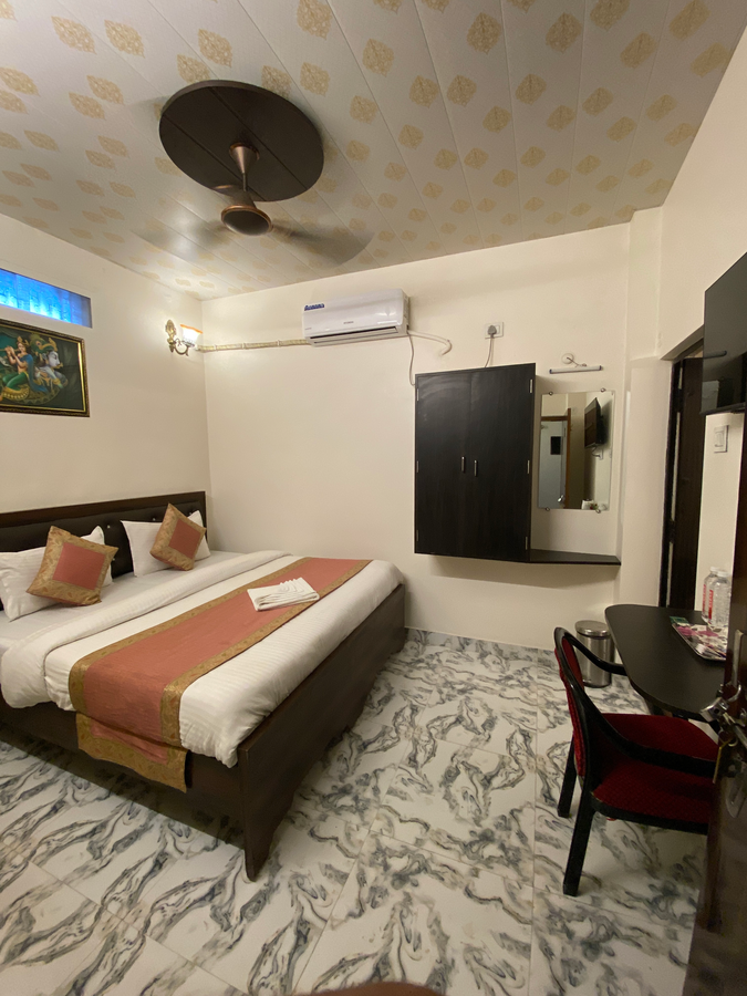 hotel shanti inn