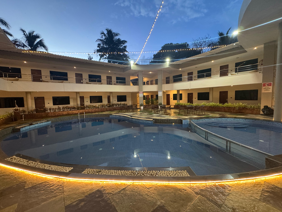 white sands resort and spa