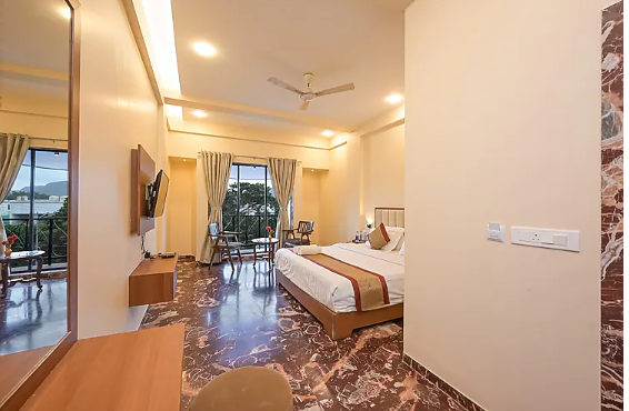 hotel aristro lonavala