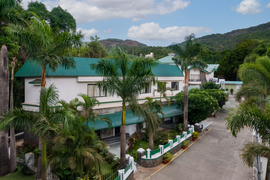 velvet county resort and spa