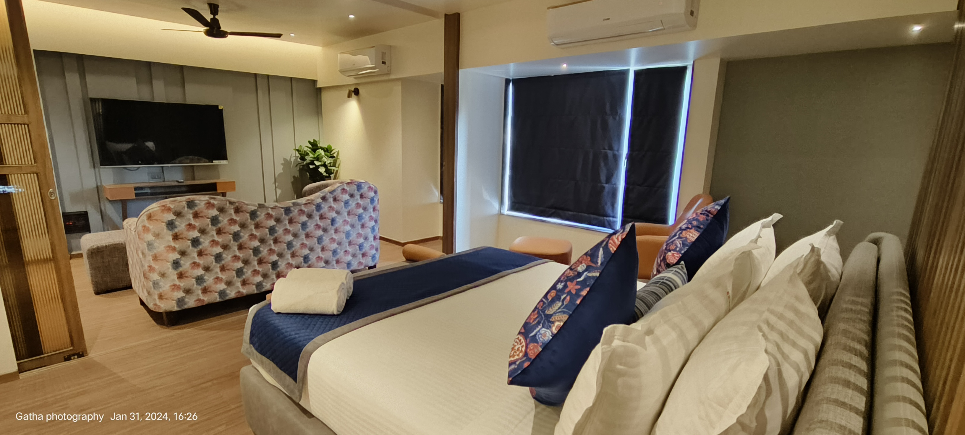 hotel le grande mumbai international airport