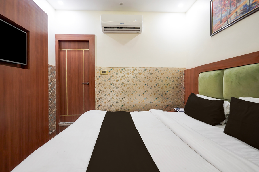 super townhouse kali ghat prayagraj formerly ramesh palace