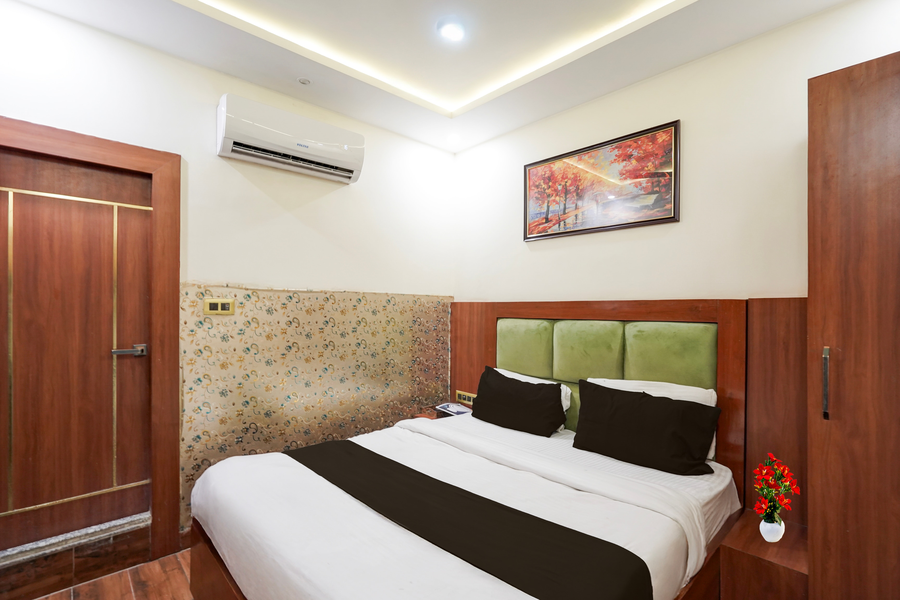 super townhouse kali ghat prayagraj formerly ramesh palace