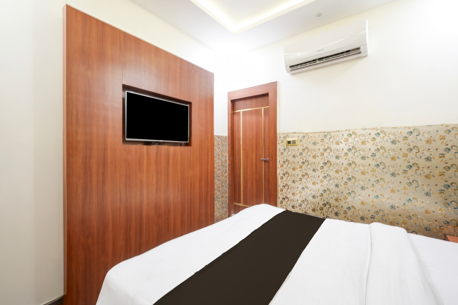 super townhouse kali ghat prayagraj formerly ramesh palace