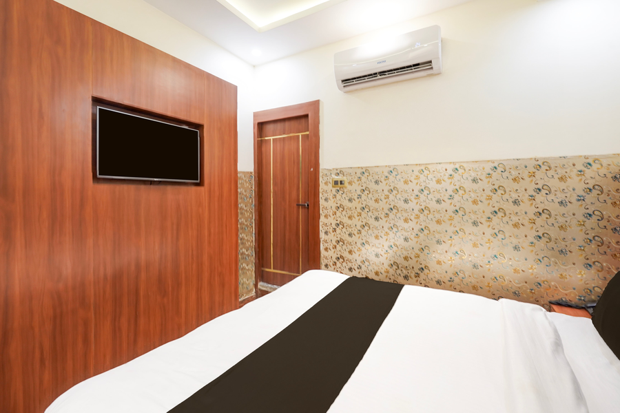 super townhouse kali ghat prayagraj formerly ramesh palace