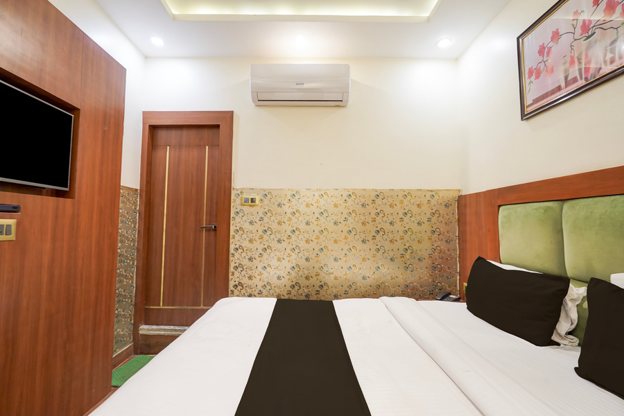 super townhouse kali ghat prayagraj formerly ramesh palace