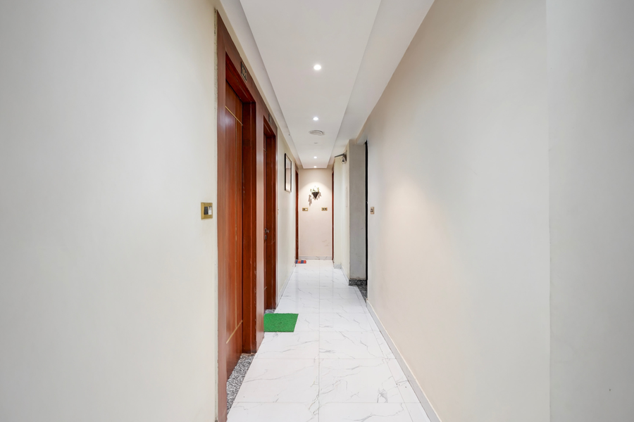 super townhouse kali ghat prayagraj formerly ramesh palace