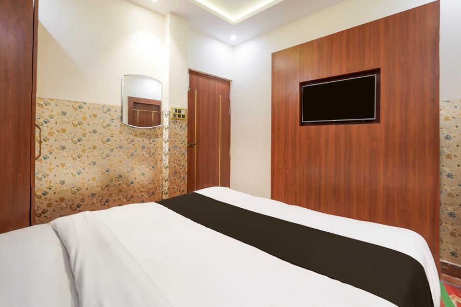 super townhouse kali ghat prayagraj formerly ramesh palace