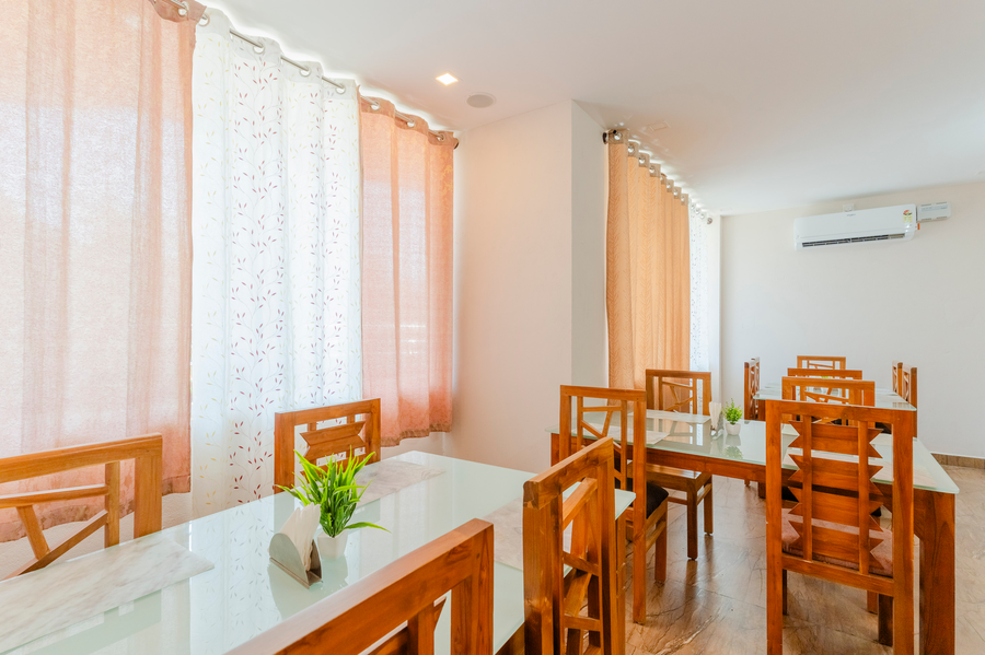 itsy hotels vijaya comforts with bar and restaurant